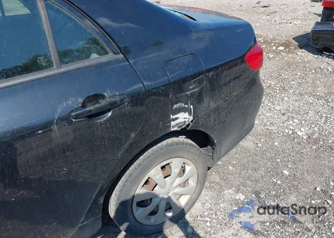 2010 Toyota Corolla Le z USA, uszkodzony, nr VIN JTDBU4EE0AJ078203